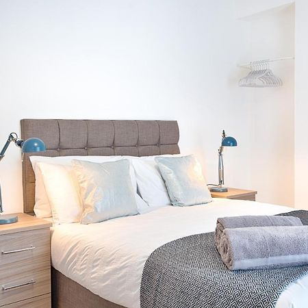 Large Green Garden, 4 Bedrooms, Sleeps 8 Swansea Eksteriør bilde