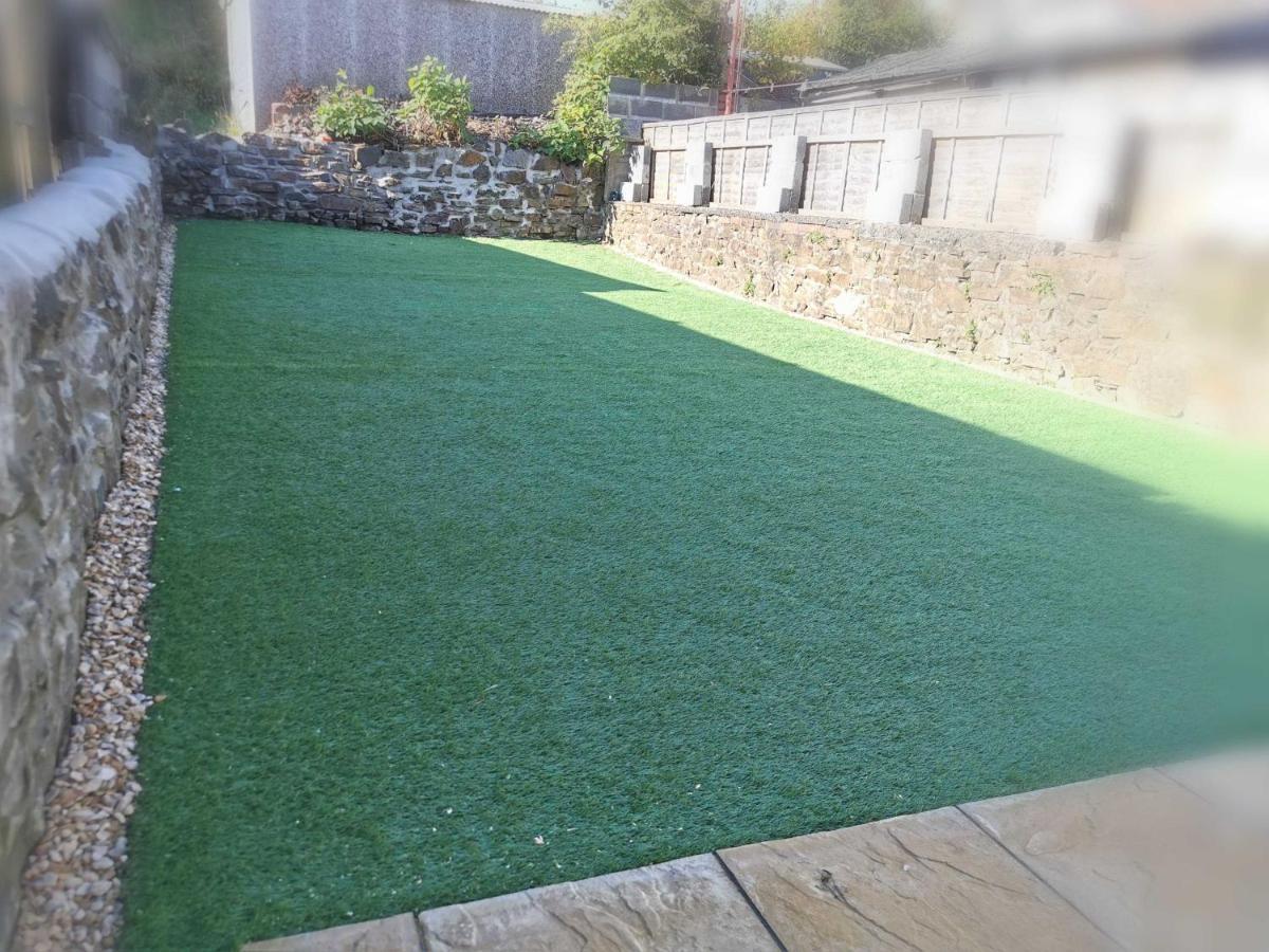 Large Green Garden, 4 Bedrooms, Sleeps 8 Swansea Eksteriør bilde
